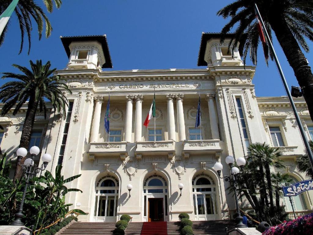 Apartamento Casa Carina Centro Citta Con Garage Privato San Remo Exterior foto